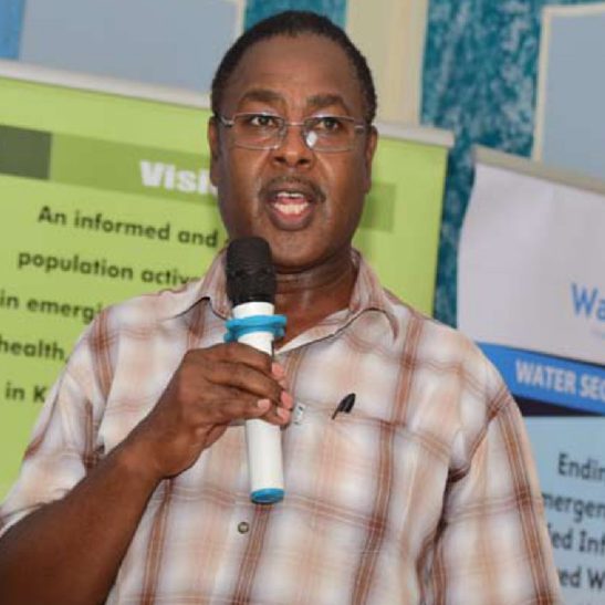 Dr-Paul-Ngaruiya-is-captured-at-the-Congress-making-a-presentation-on-the-need-to-regulate-pesticide-use-547x547